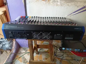 Yamaha 16 Channels Powerd Mixer