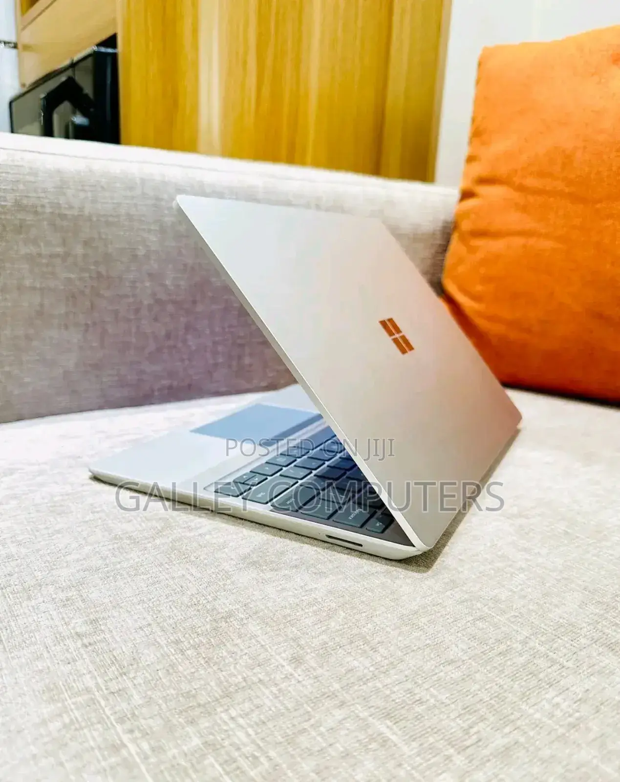 New Laptop Microsoft Surface Laptop 16GB Intel Core i5 SSD 512GB