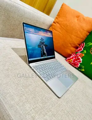 New Laptop Microsoft Surface Laptop 16GB Intel Core i5 SSD 512GB