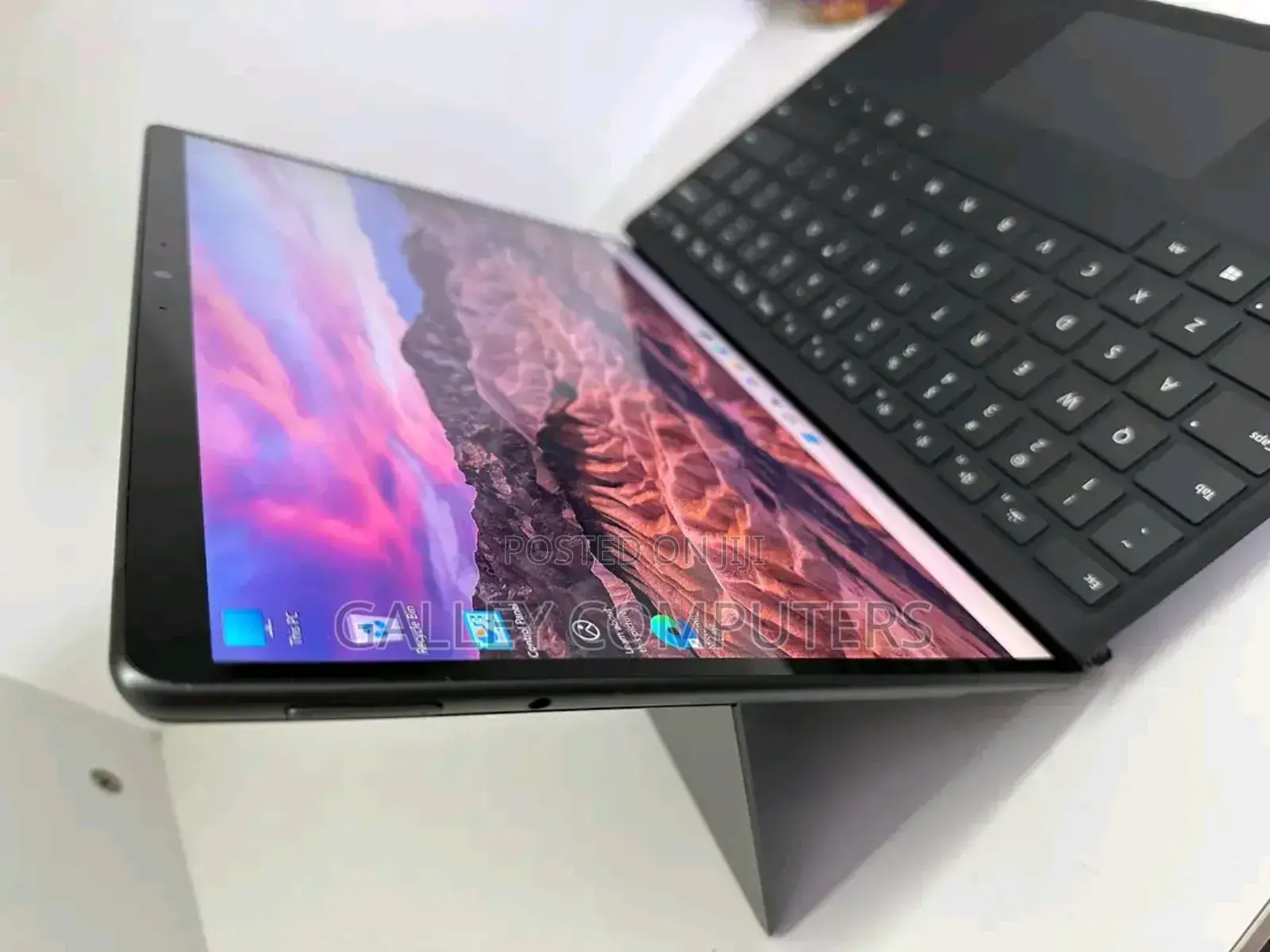 New Laptop Microsoft Surface Pro 8 16GB Intel Core i7 SSD 512GB
