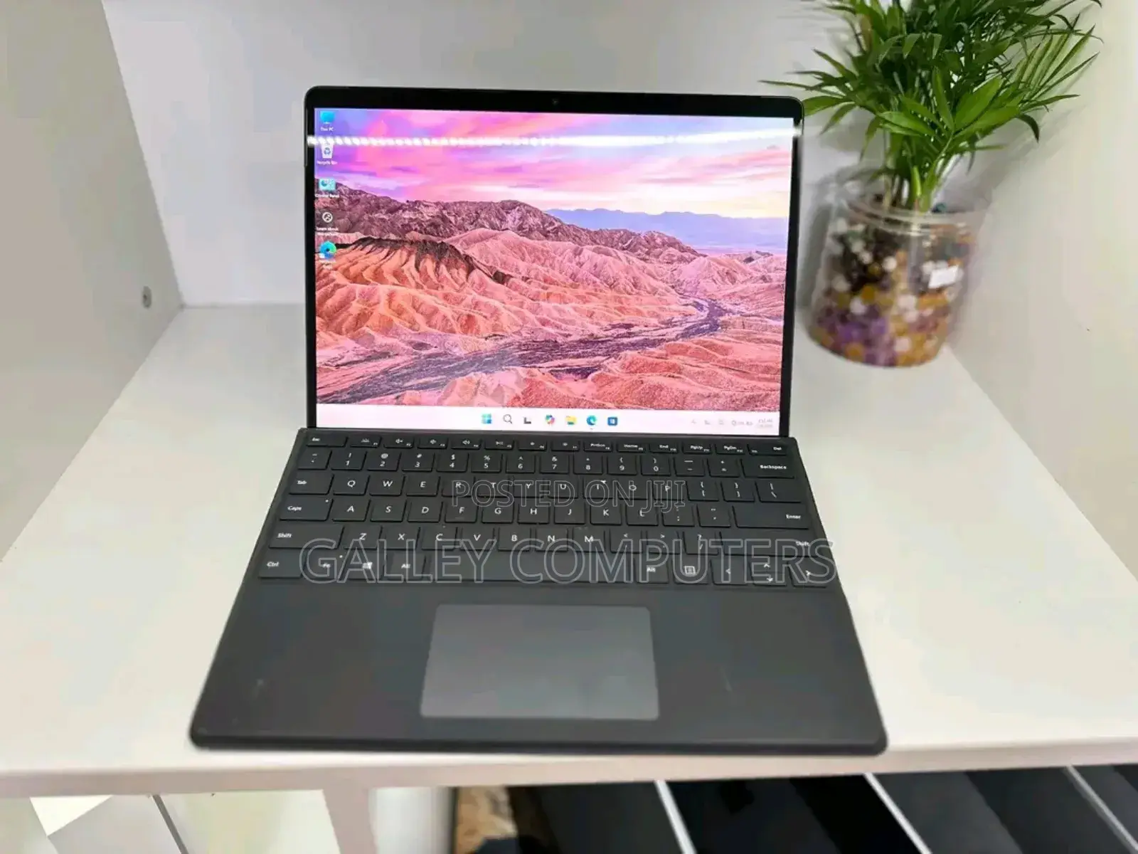 New Laptop Microsoft Surface Pro 8 16GB Intel Core i7 SSD 512GB