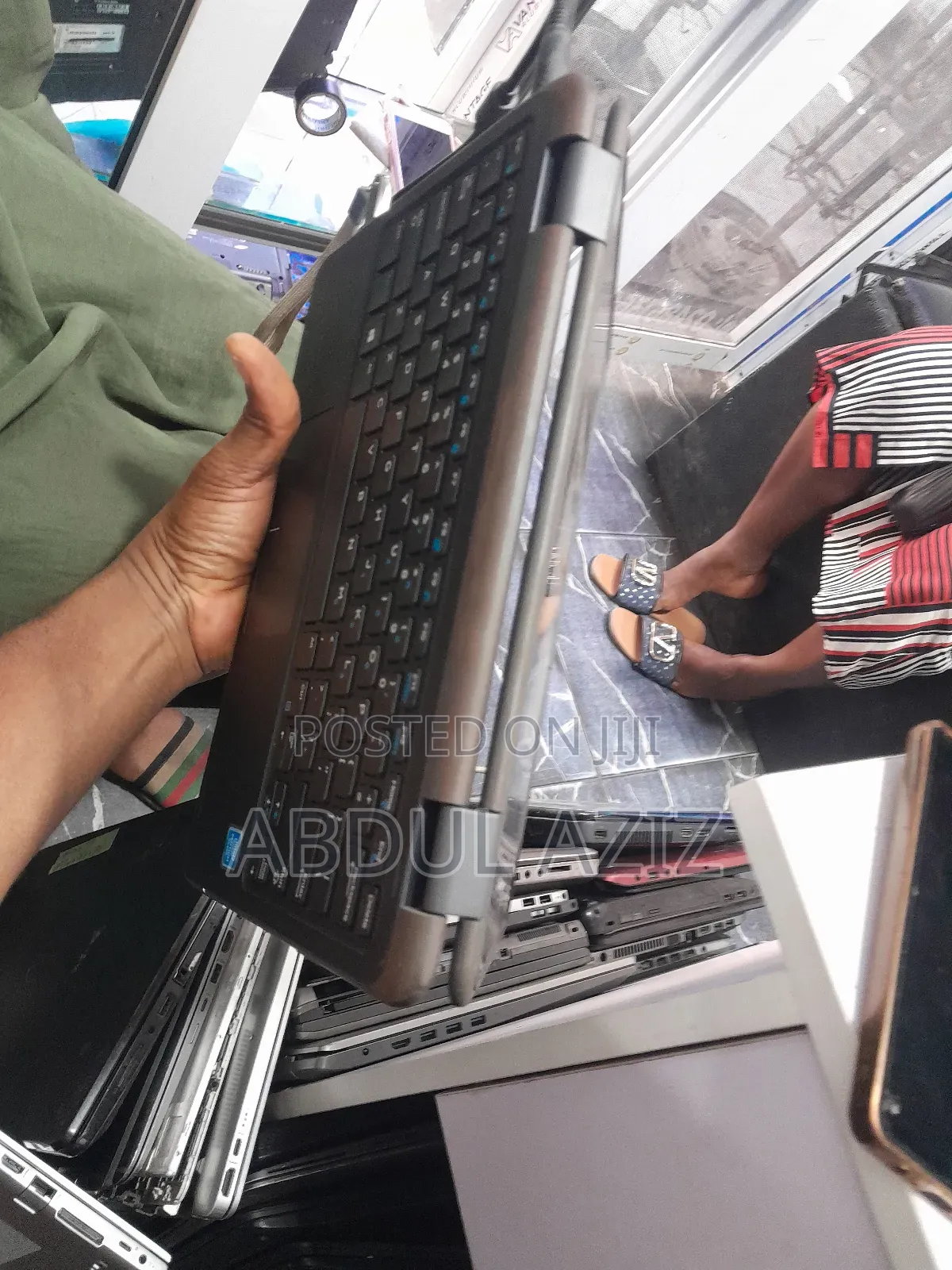 Laptop Dell Latitude 3180 4GB Intel SSD 128GB