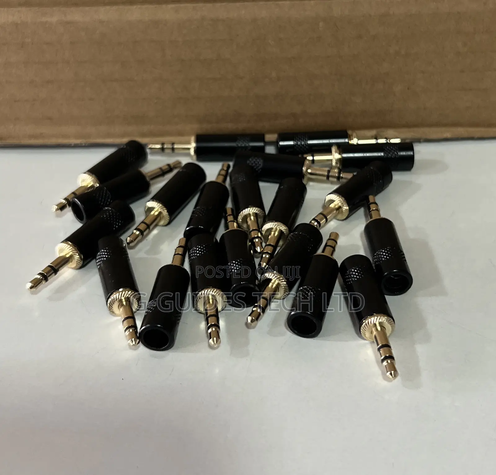 3.5mm Male to 6.35mm Female Stereo Audio Adapter