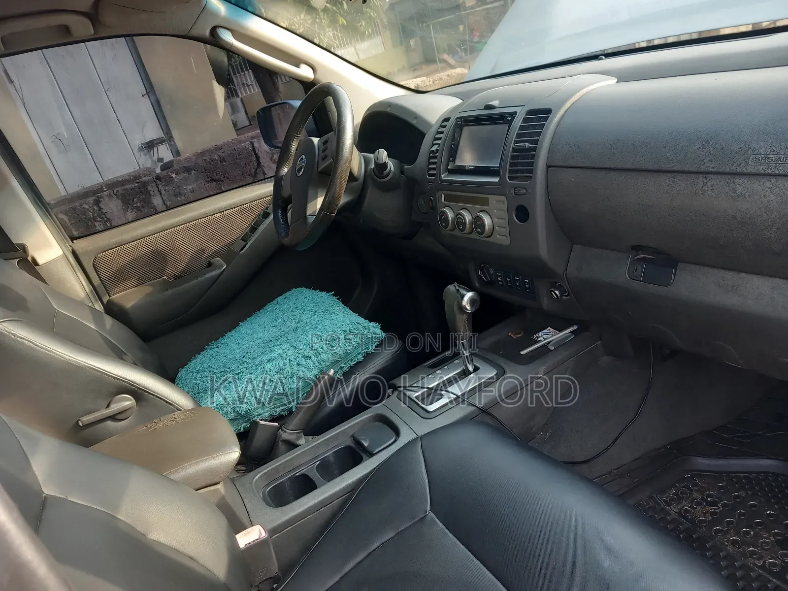 Nissan Navara 2018 Silver