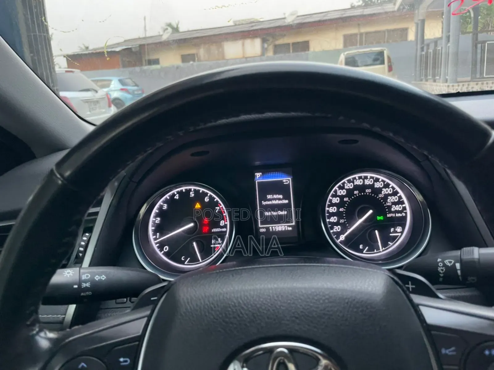 Toyota Camry SE FWD 2020 White