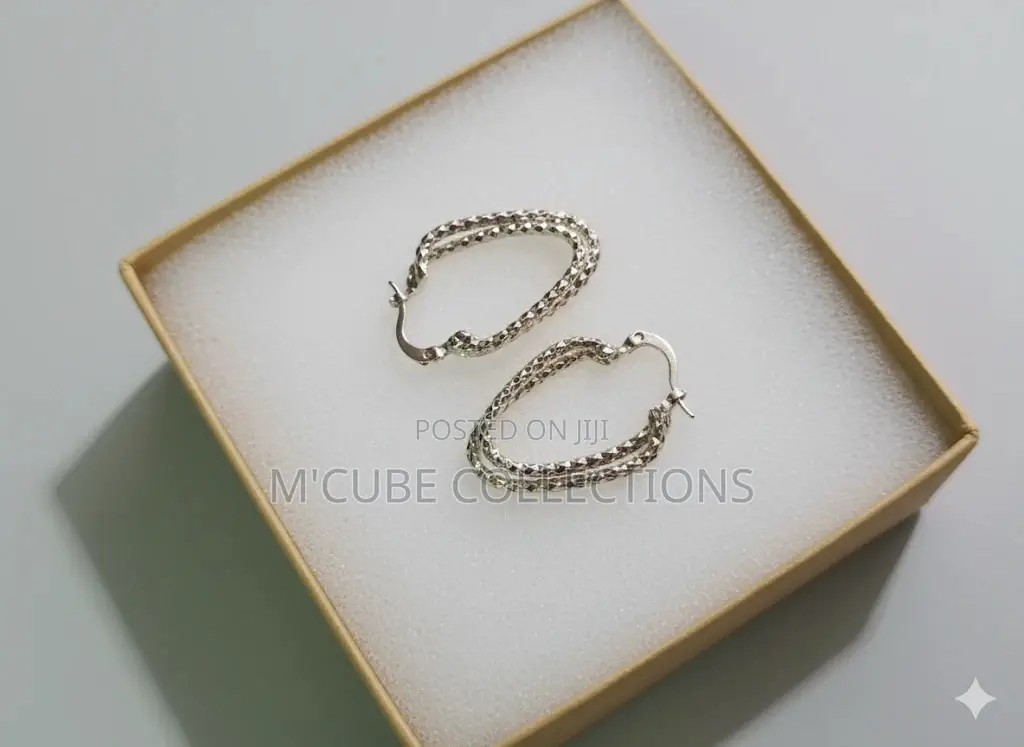 Textured Gold Heart Hoop Earrings