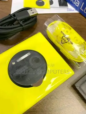 New Nokia Lumia 1020 64 GB Yellow