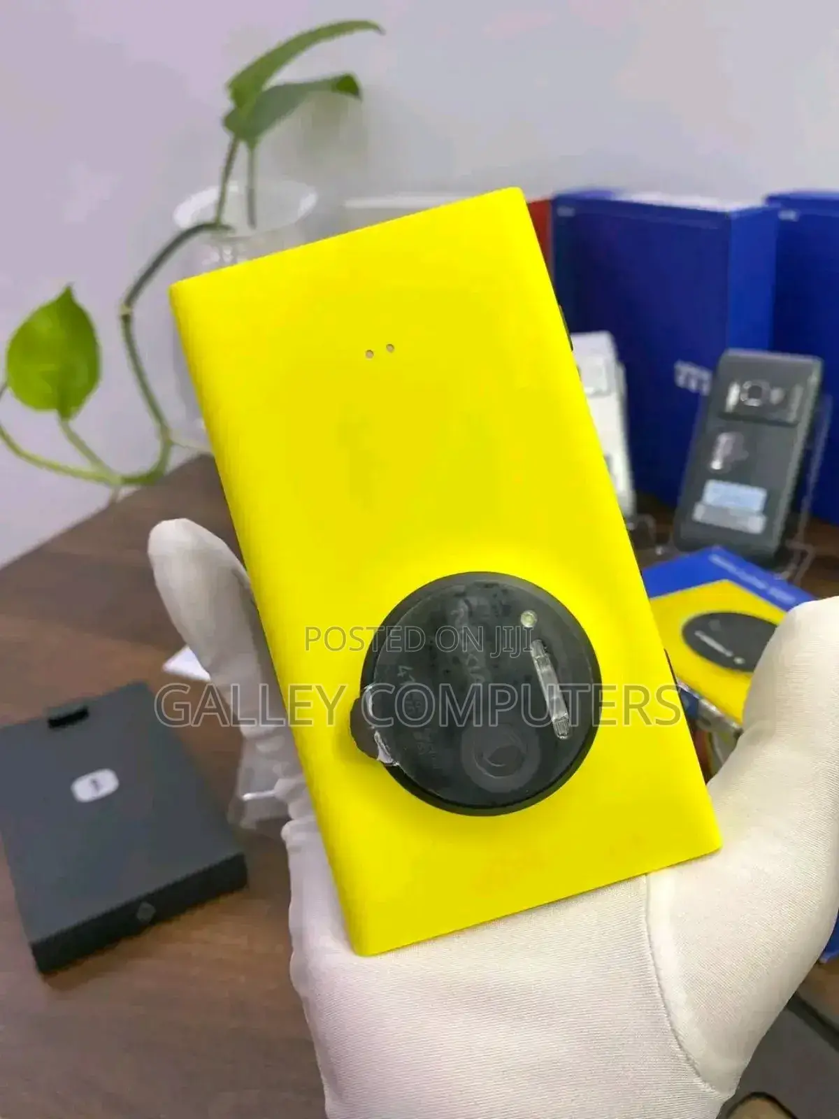 New Nokia Lumia 1020 64 GB Yellow