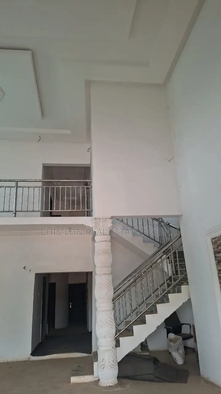 5bdrm Duplex in Kasoa Tuba, Toll Booth for rent