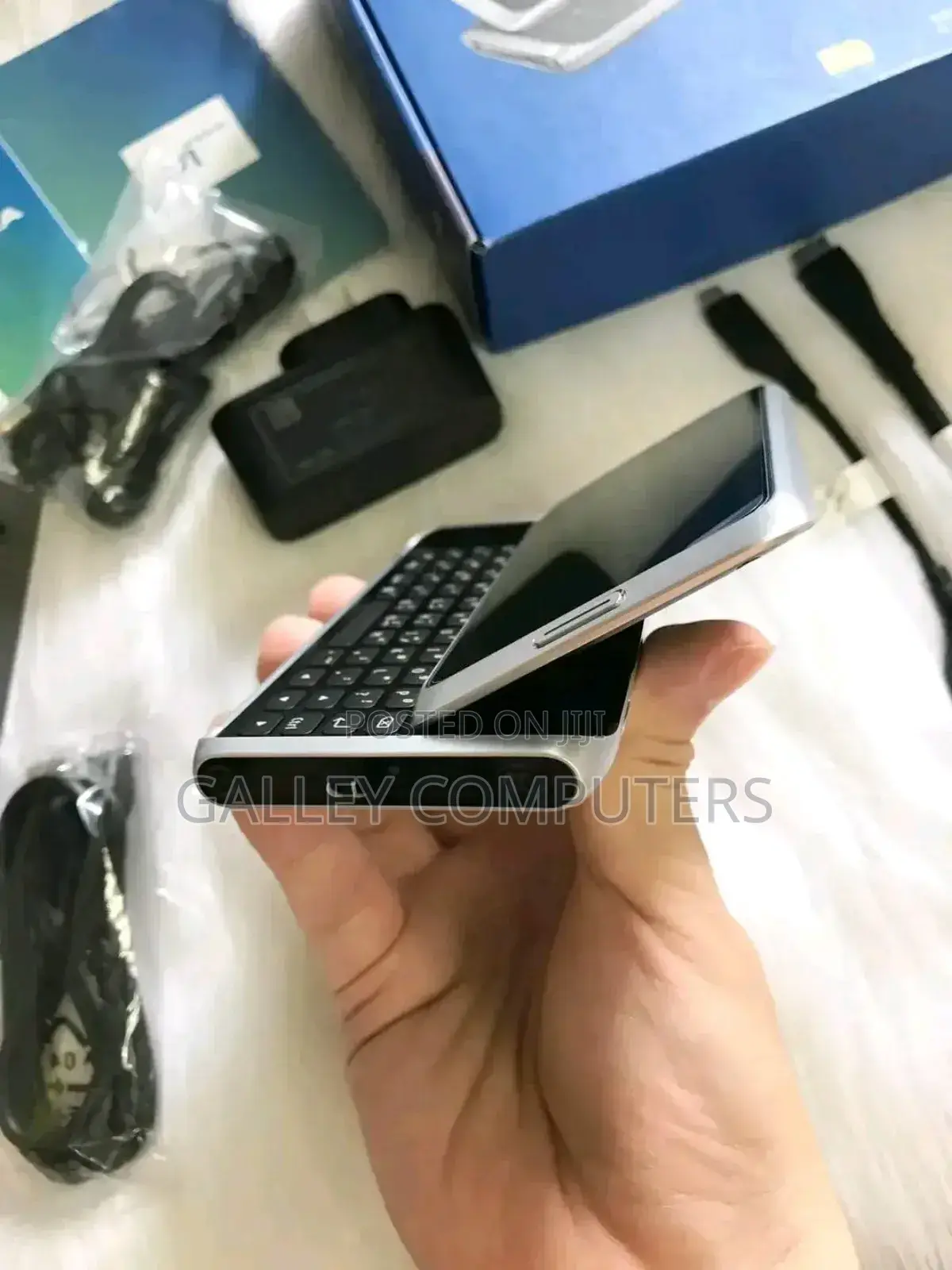 New Nokia E7 16 GB Black