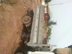 Nissan Cabstar