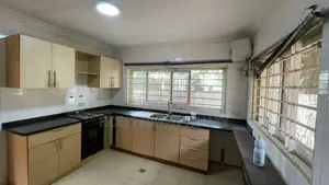 4bdrm House in Tesano, Police Station for rent