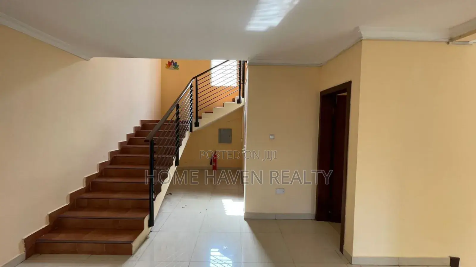 4bdrm House in Tesano, Police Station for rent