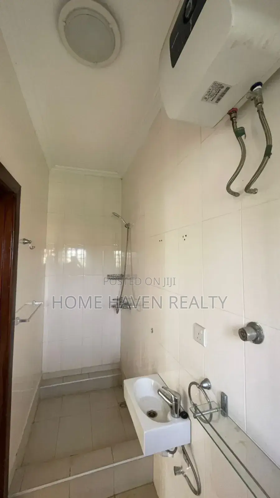 4bdrm House in Tesano, Police Station for rent