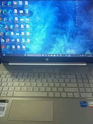 New Laptop HP 15 8GB Intel Core i5 SSD 256GB