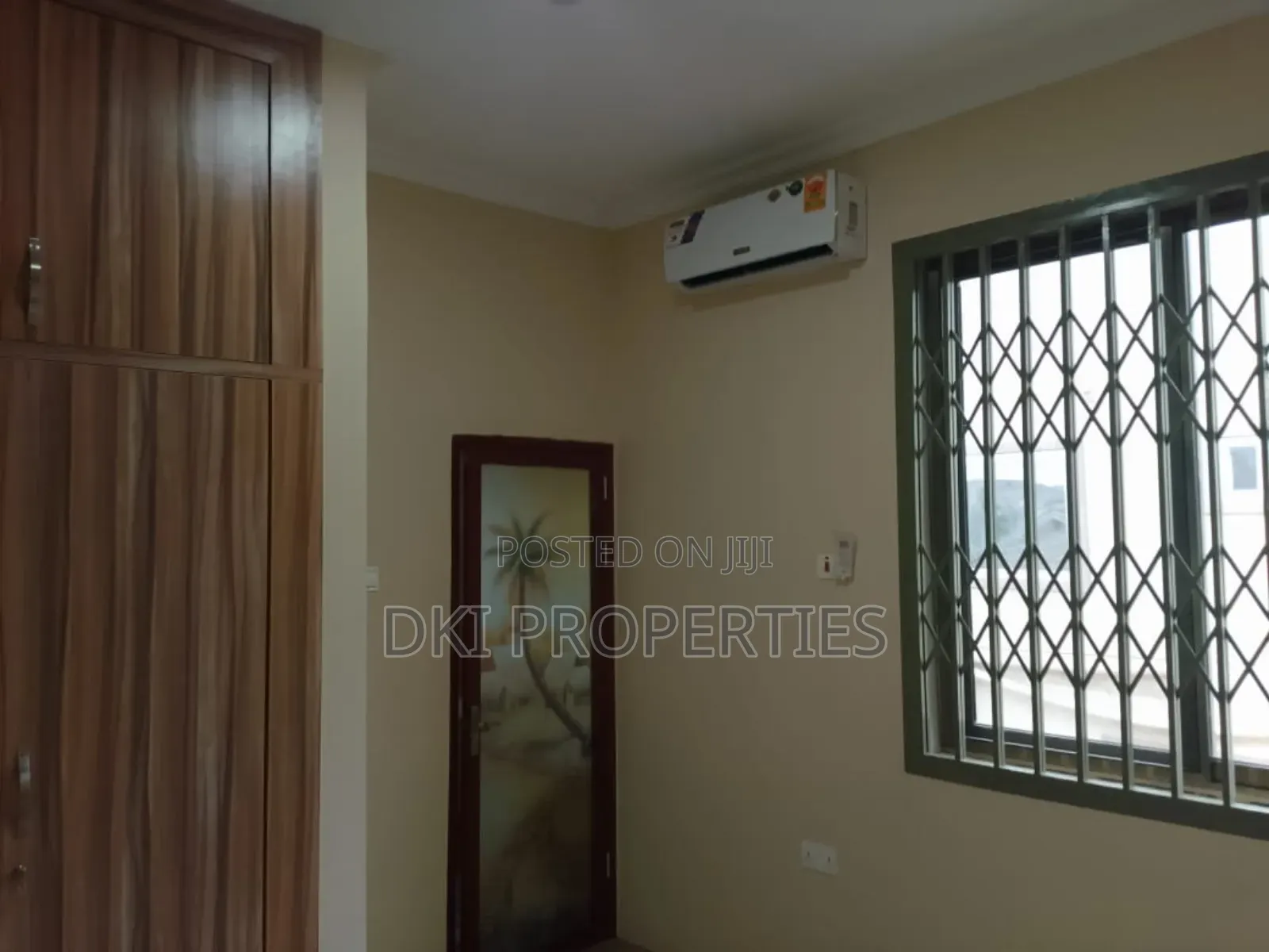 4bdrm House in Dki Properties, School Junction for rent