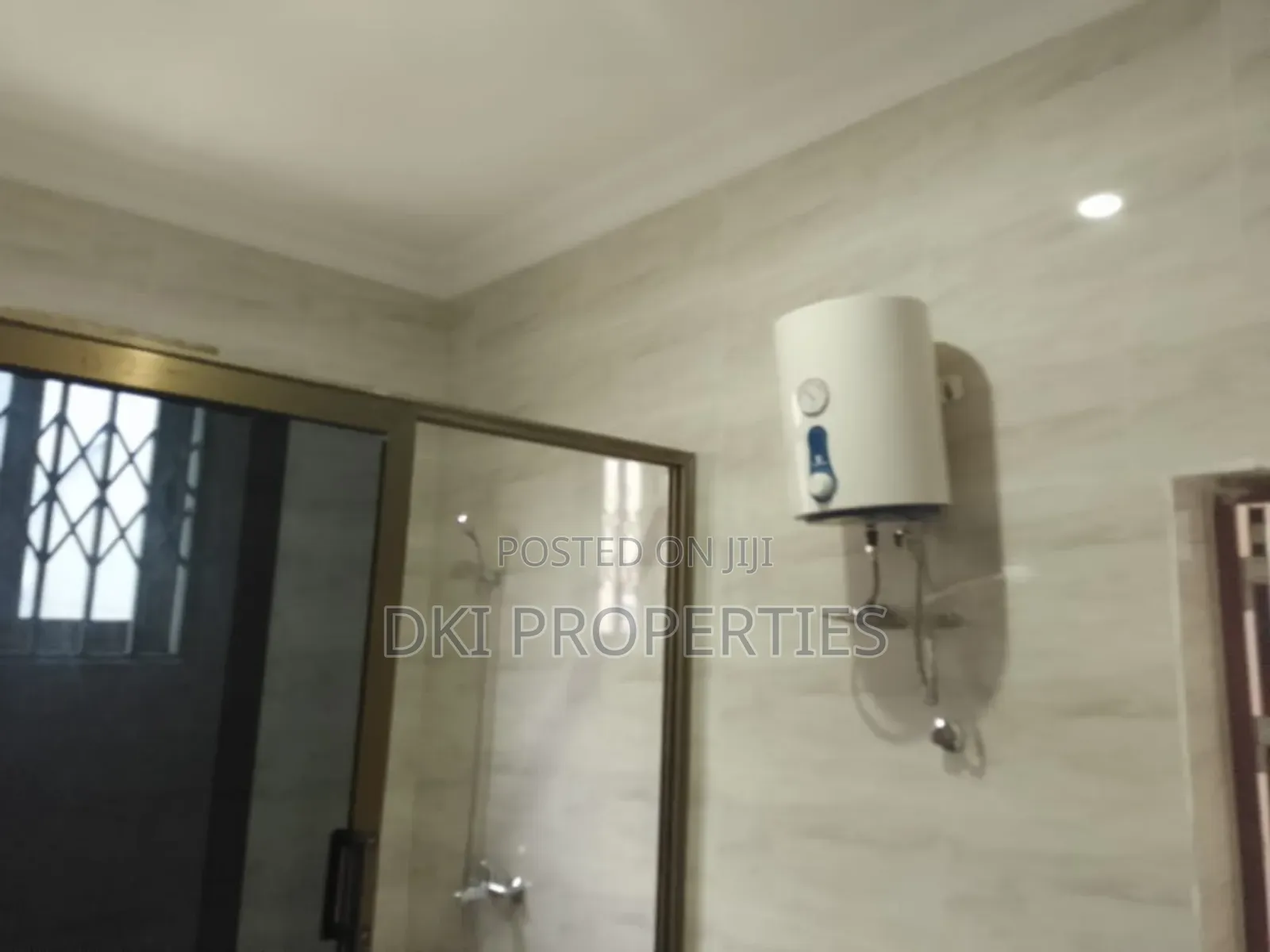 4bdrm House in Dki Properties, School Junction for rent