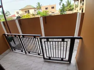 2bdrm Block of Flats in Ashiyie Fulani, Adenta for rent