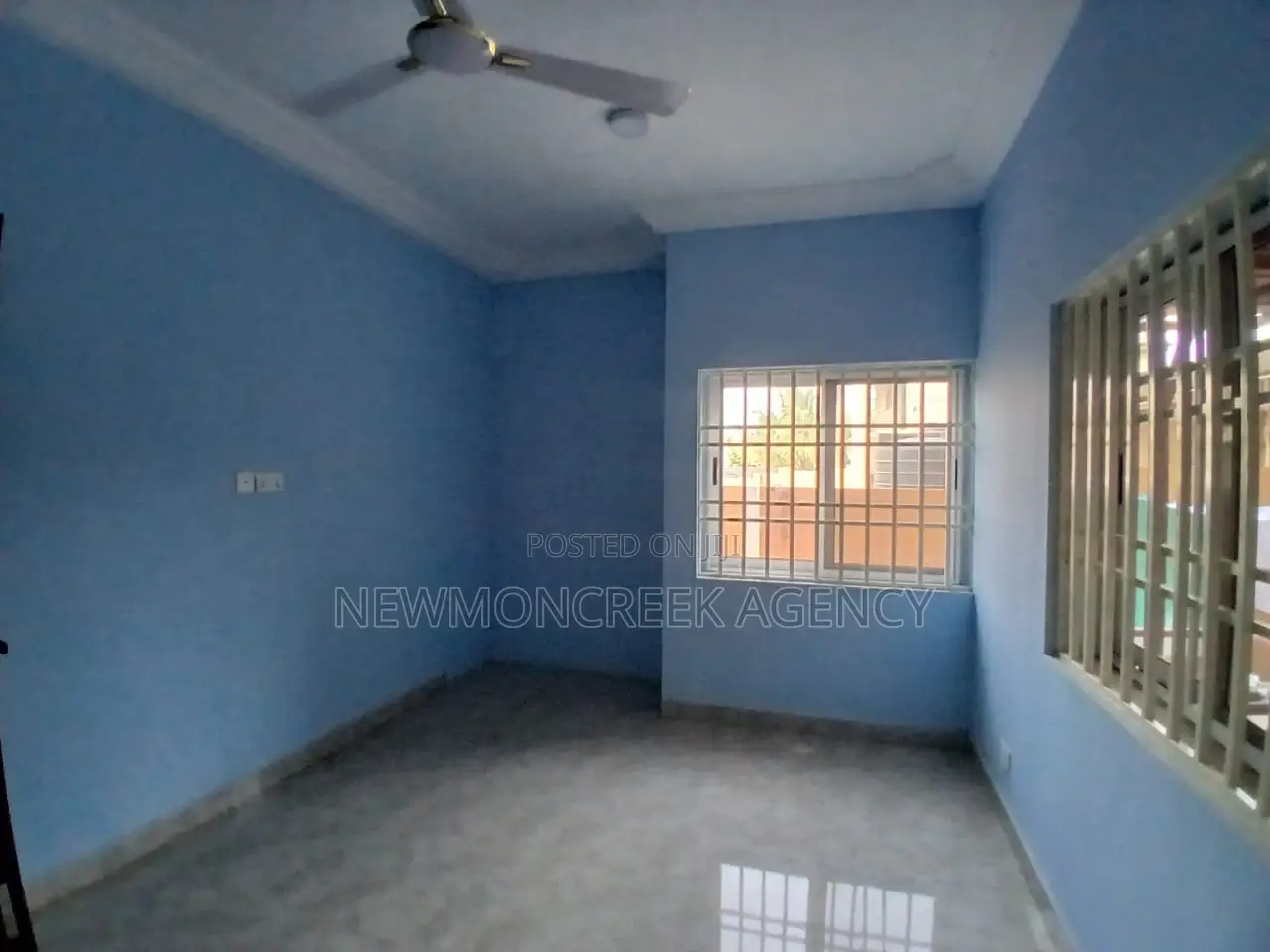 2bdrm Block of Flats in Ashiyie Fulani, Adenta for rent