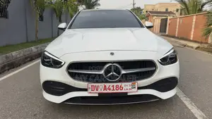 Mercedes-Benz C300 2024 White