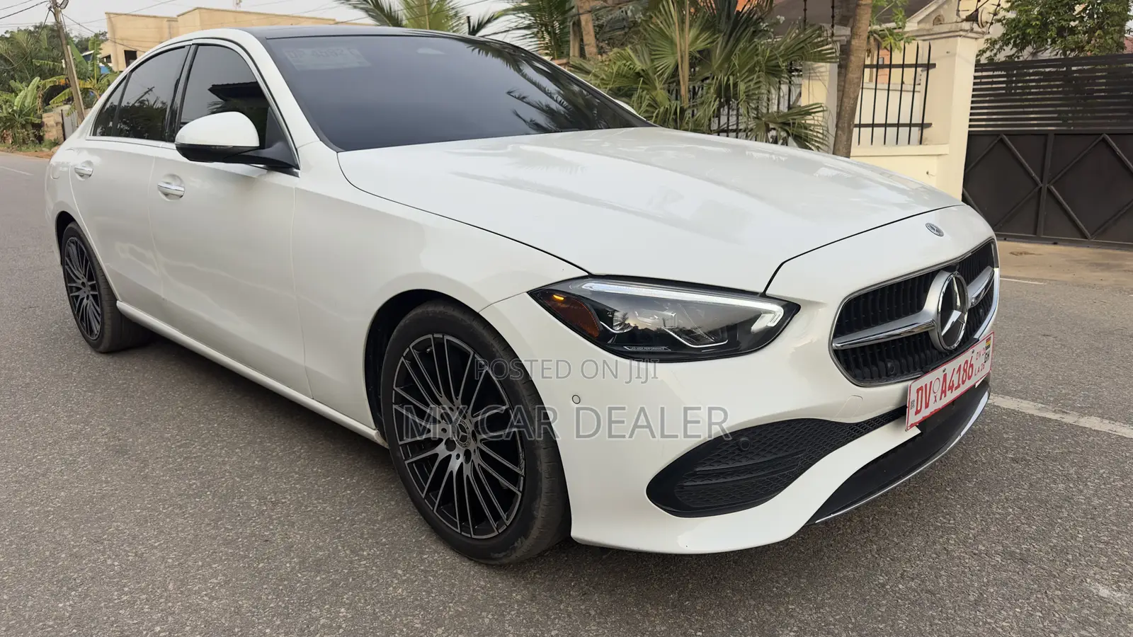Mercedes-Benz C300 2024 White