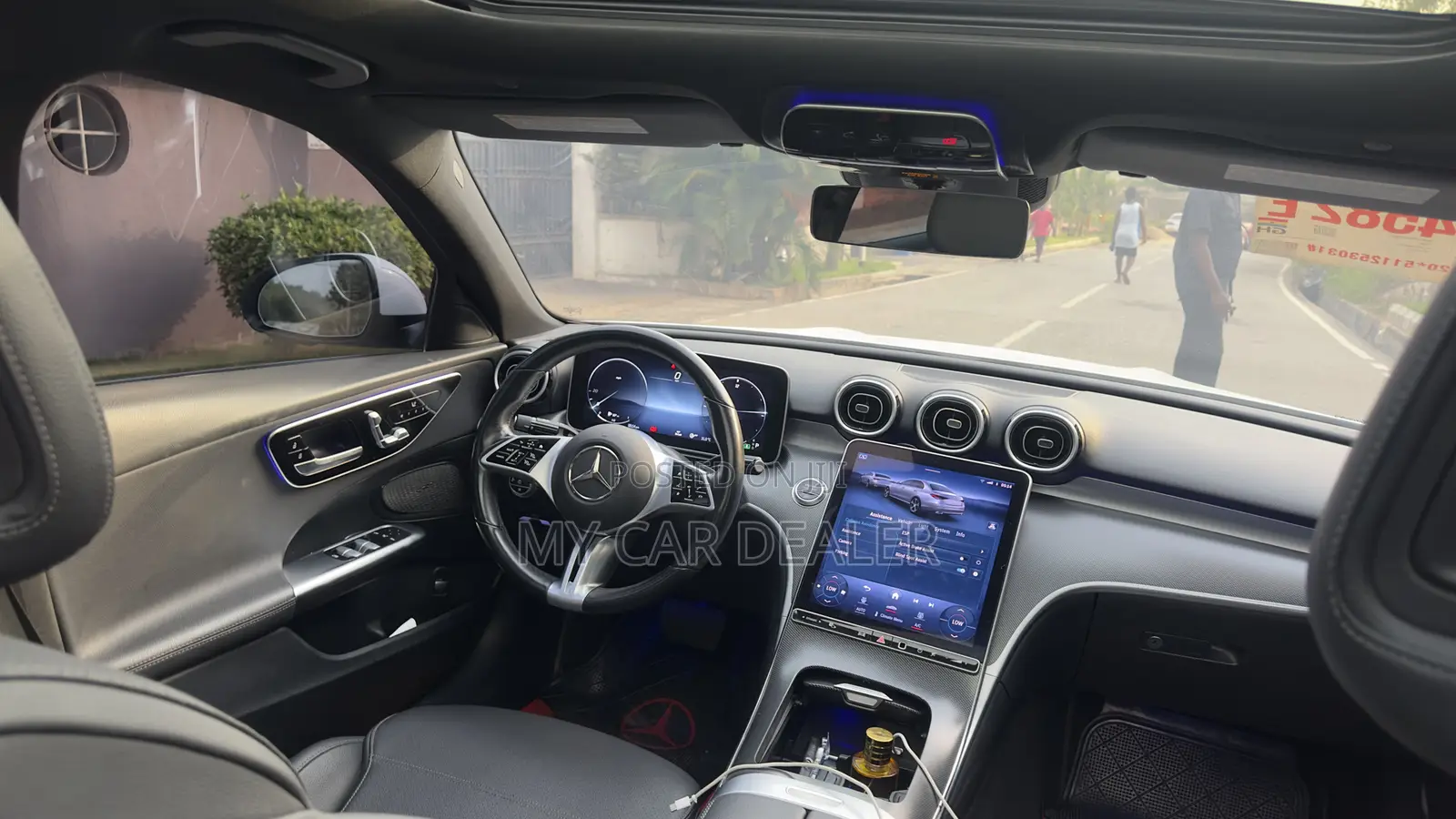 Mercedes-Benz C300 2024 White