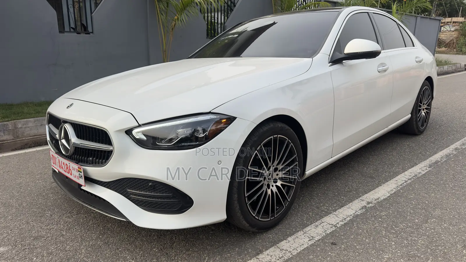 Mercedes-Benz C300 2024 White