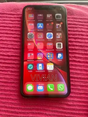 Apple XR 64 GB White