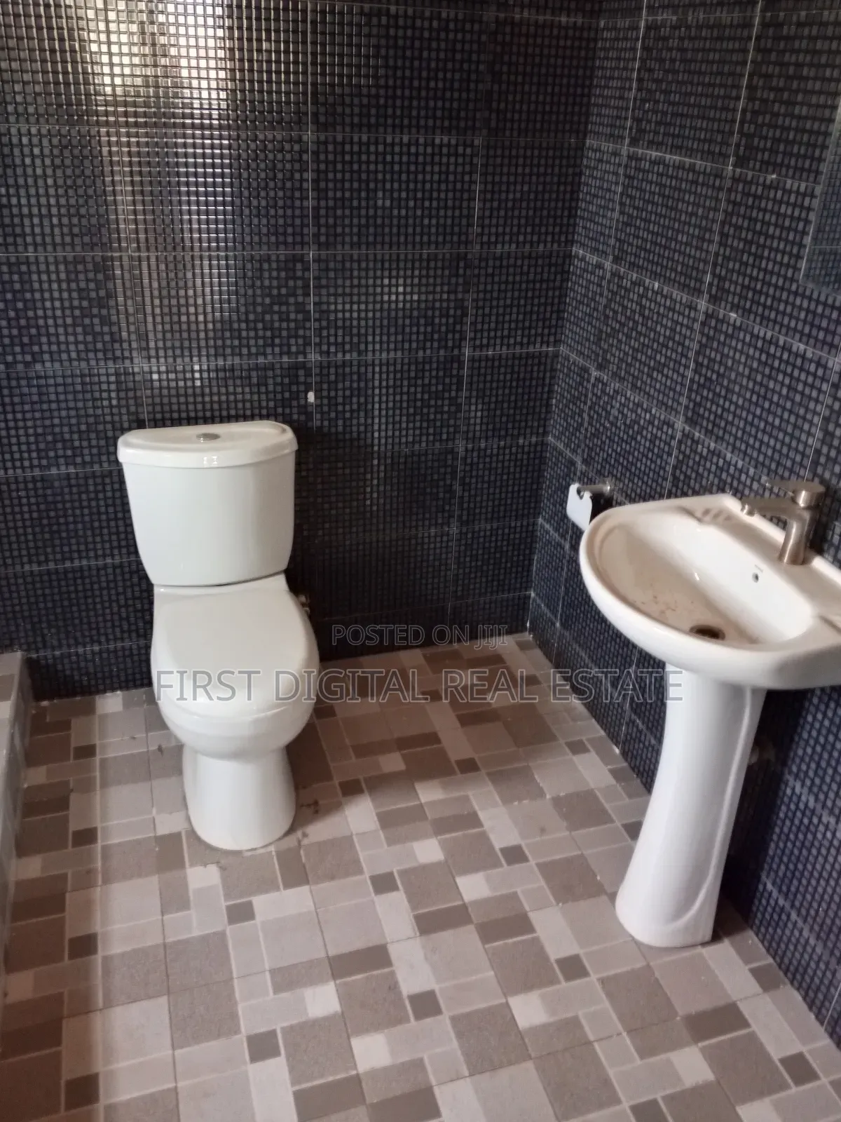 3bdrm Apartment in First Digital Real, Kasoa for rent