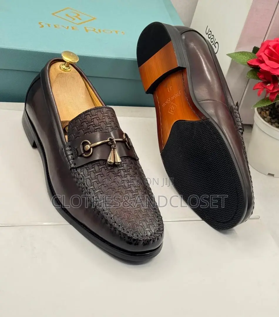 Classic Men Shoe