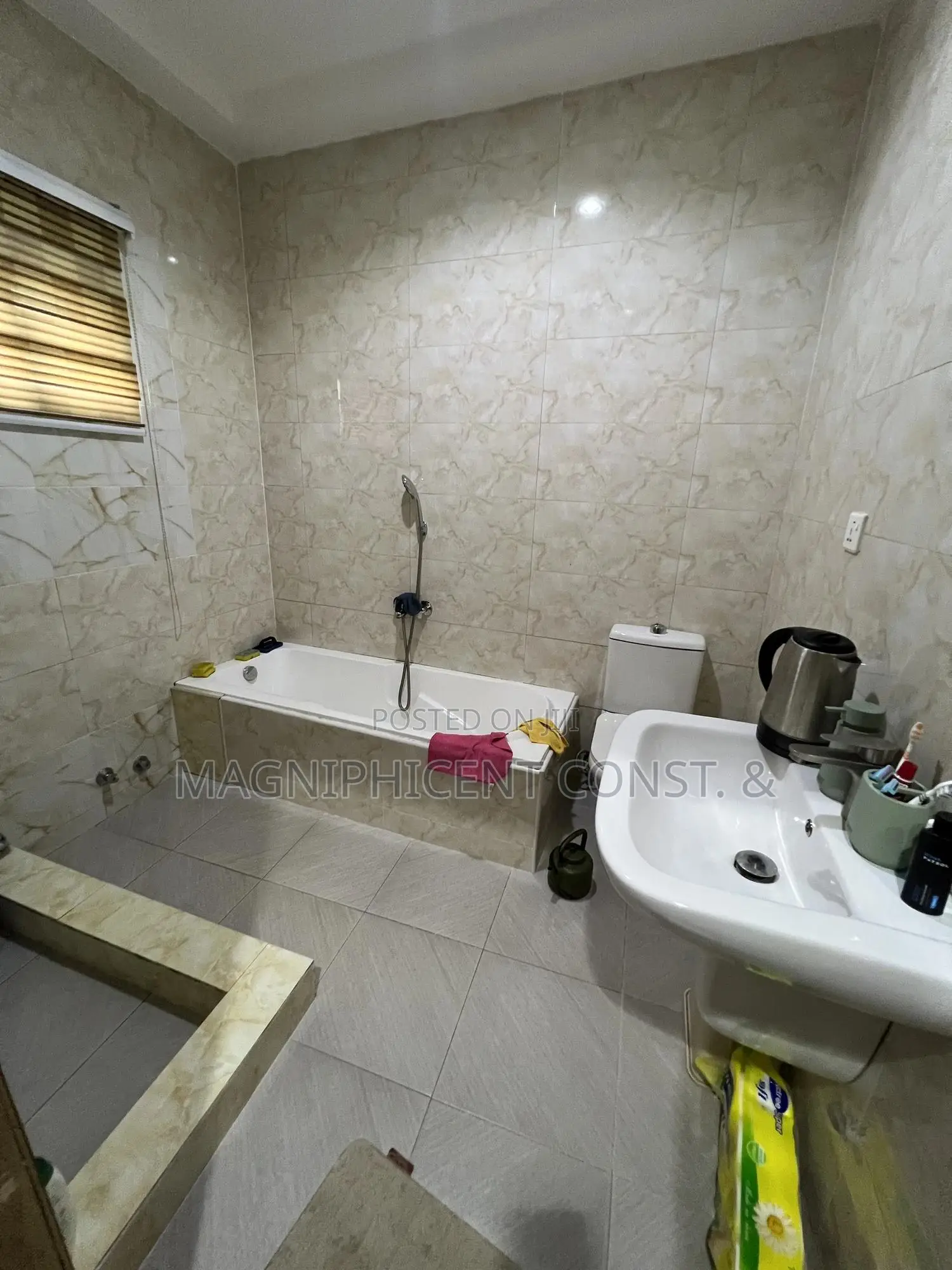 4bdrm Duplex in Magnificent Estate, Adenta for sale