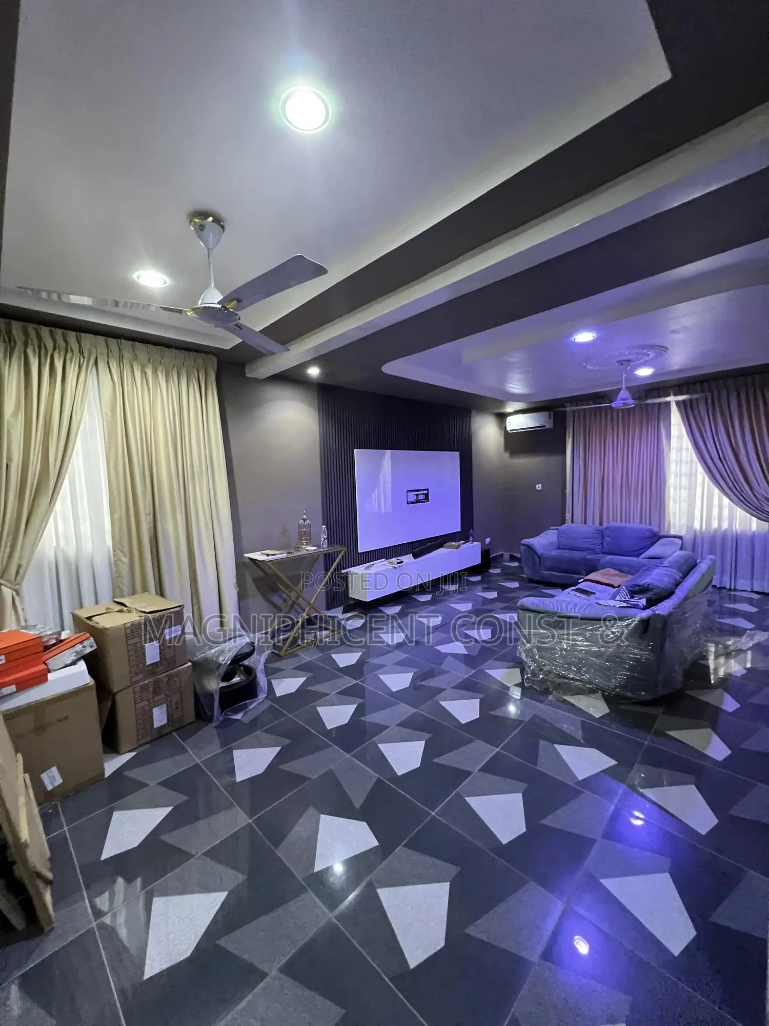 4bdrm Duplex in Magnificent Estate, Adenta for sale