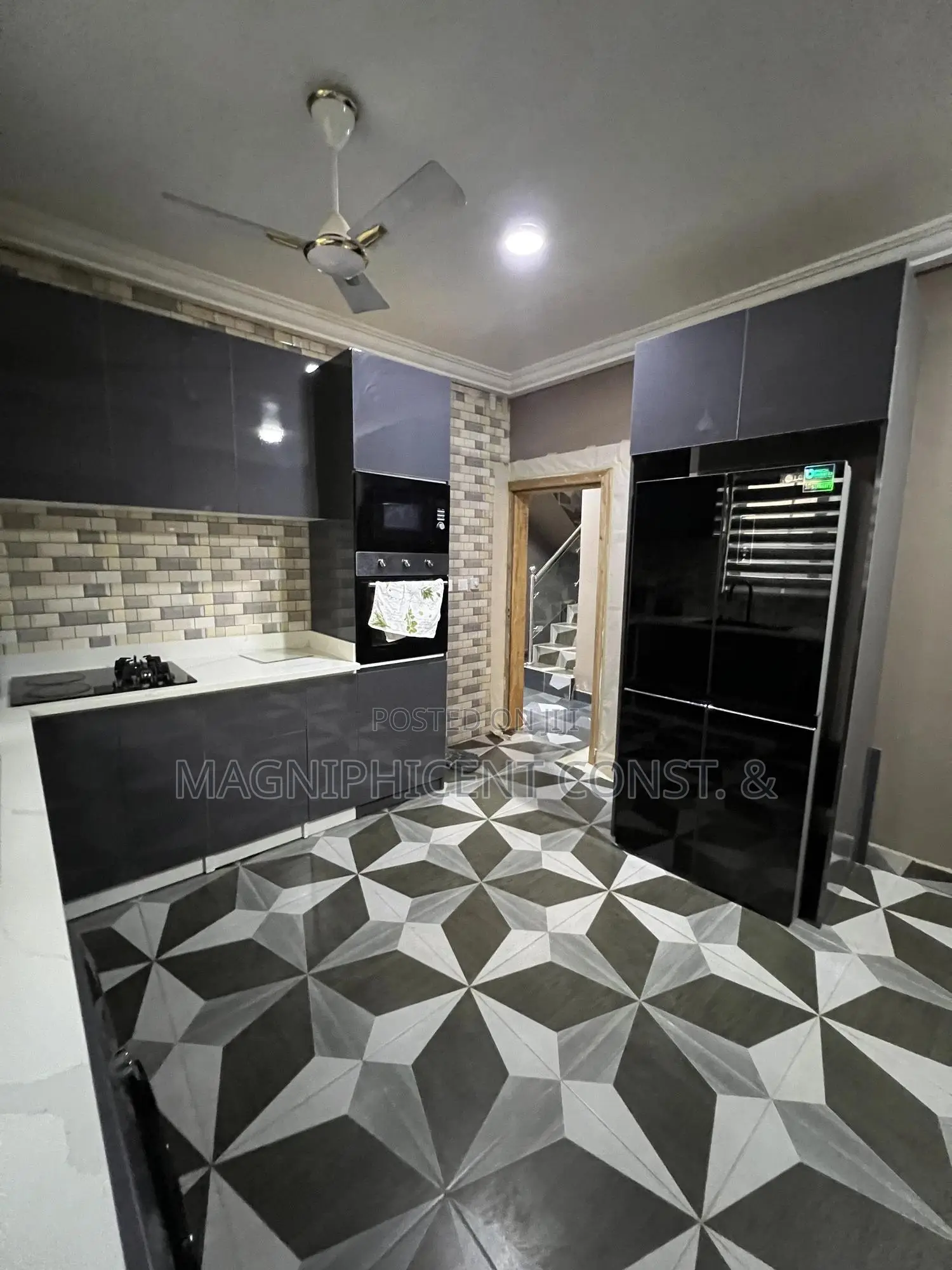 4bdrm Duplex in Magnificent Estate, Adenta for sale