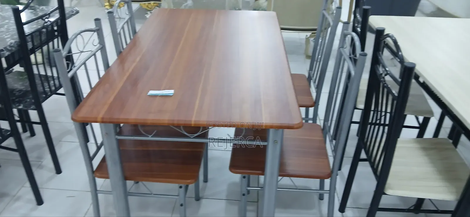 4 Capacity Dinning Set