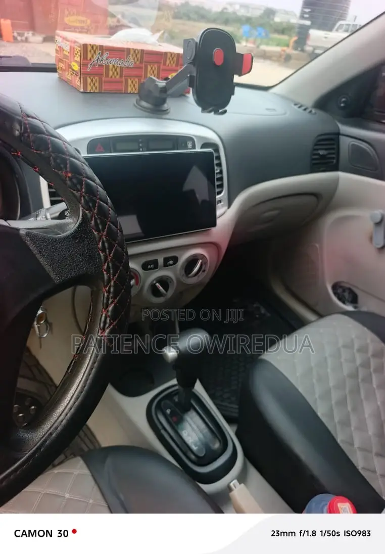 Hyundai Accent 1.6 2009 Silver
