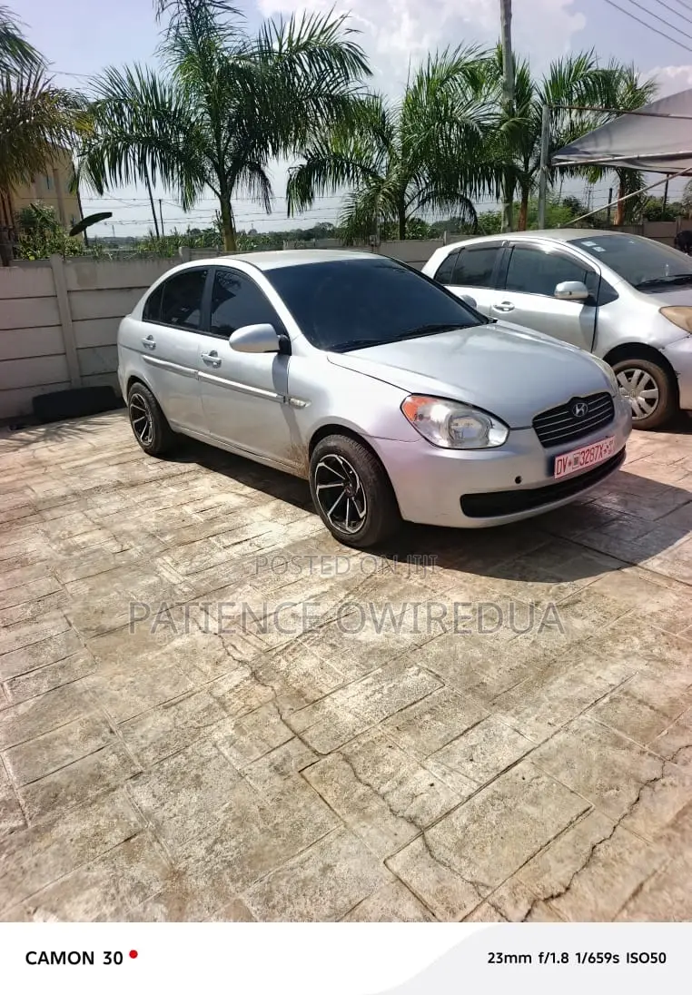 Hyundai Accent 1.6 2009 Silver