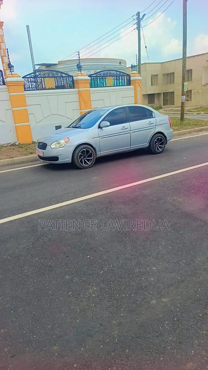 Hyundai Accent 1.6 2009 Silver