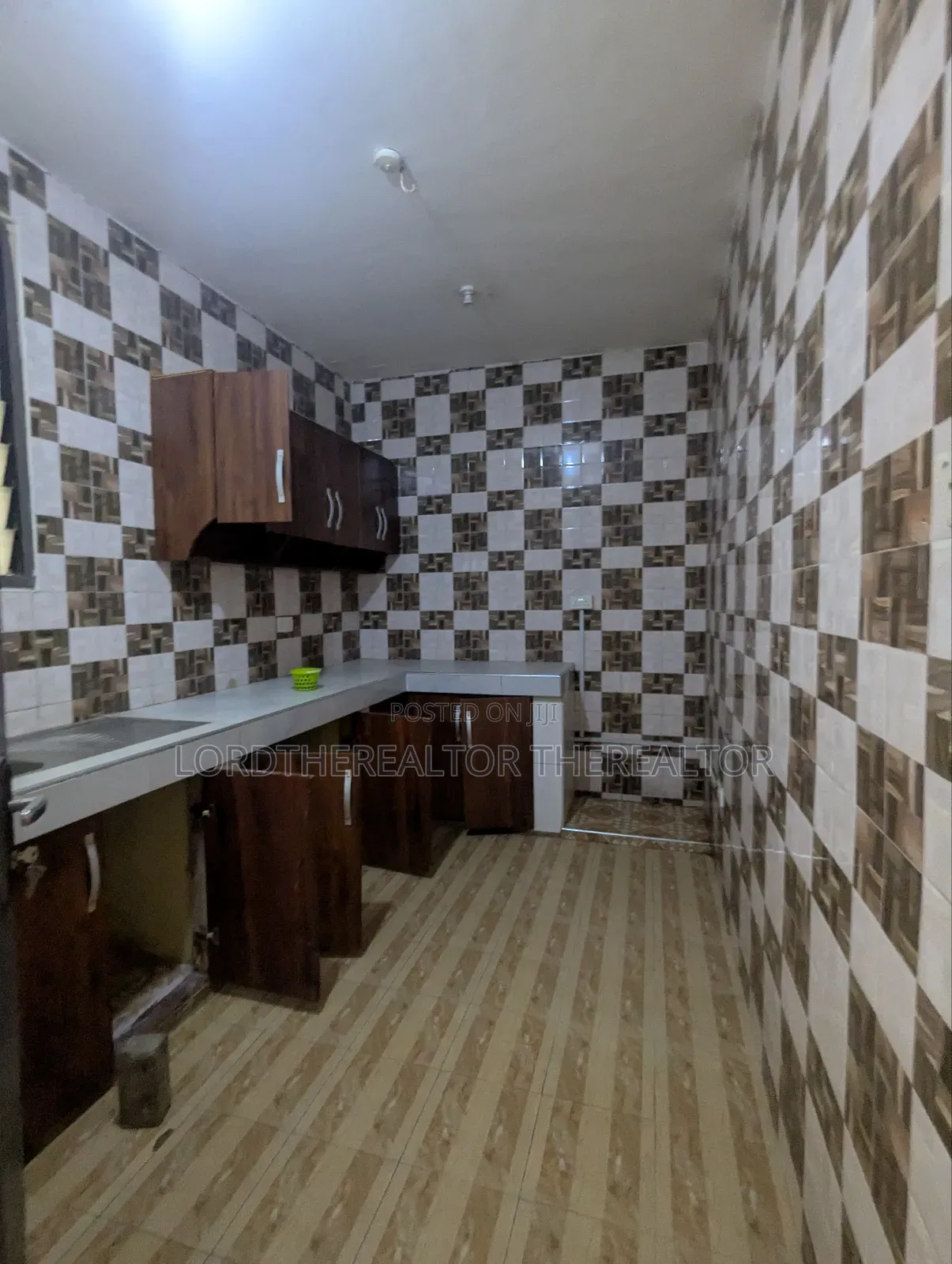 1bdrm Apartment in Olebu for rent
