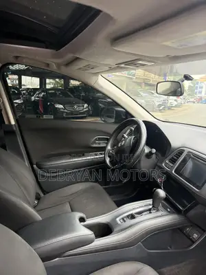 Honda HR-V 4dr SUV (1.5L 4cyl CVT) 2016 Gray