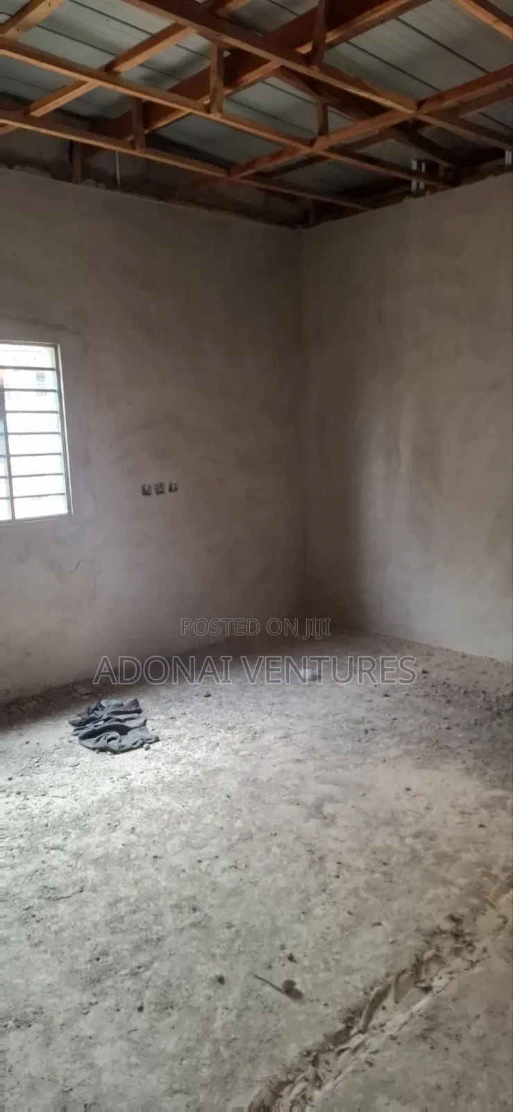 13bdrm House in Sokoban Bekwamin, Kumasi Metropolitan for sale