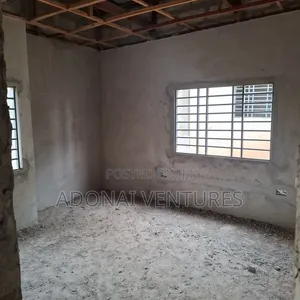 13bdrm House in Sokoban Bekwamin, Kumasi Metropolitan for sale