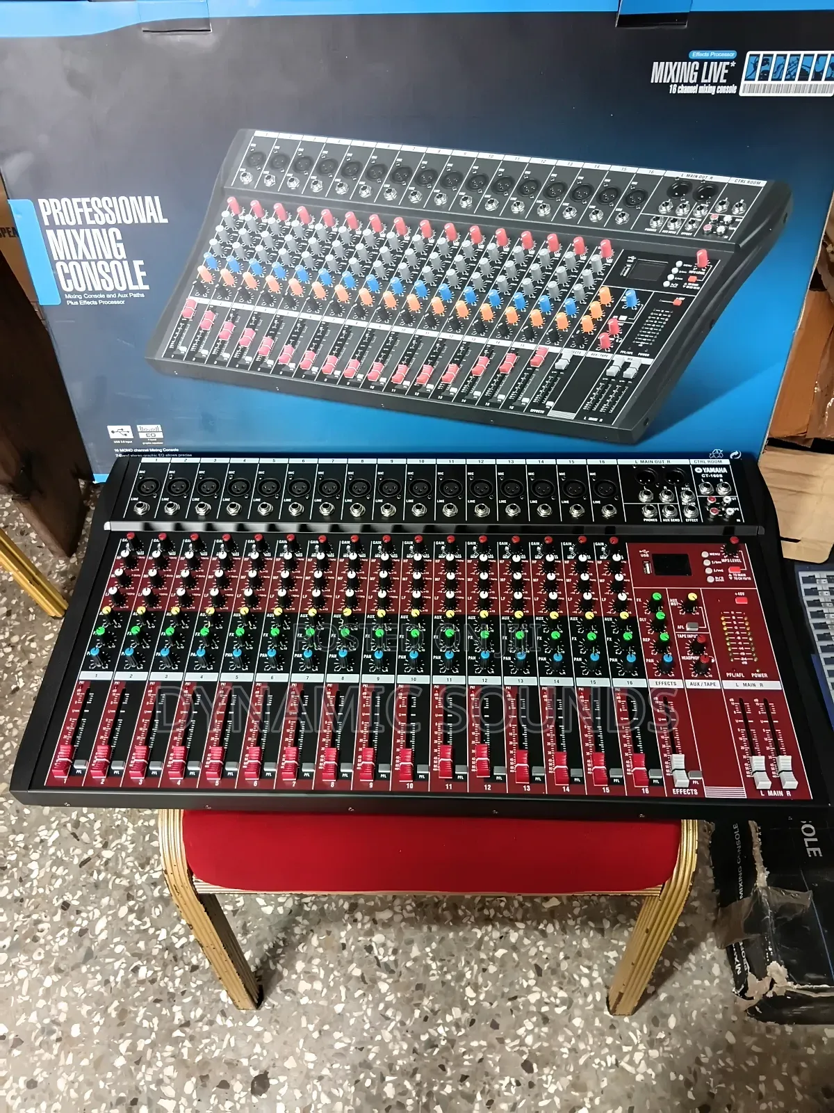 Yamaha 16 Channels Mixer