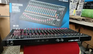 Yamaha 16 Channels Mixer