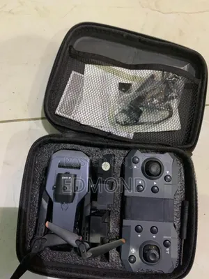 Foldable Wifi Drone ,Three Batteries and Far Distance