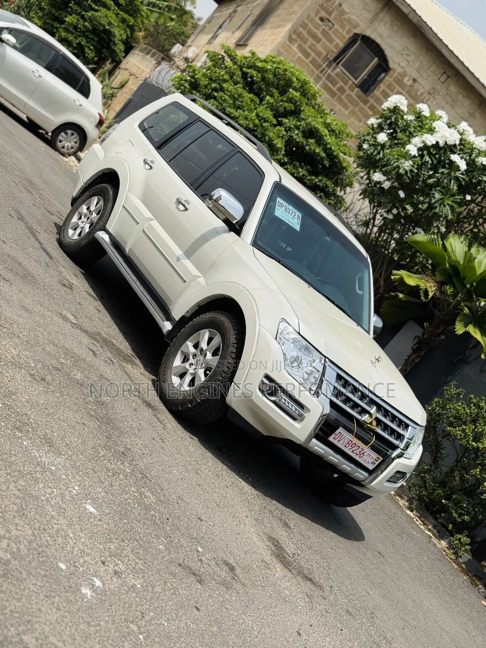 Mitsubishi Pajero 2020 White