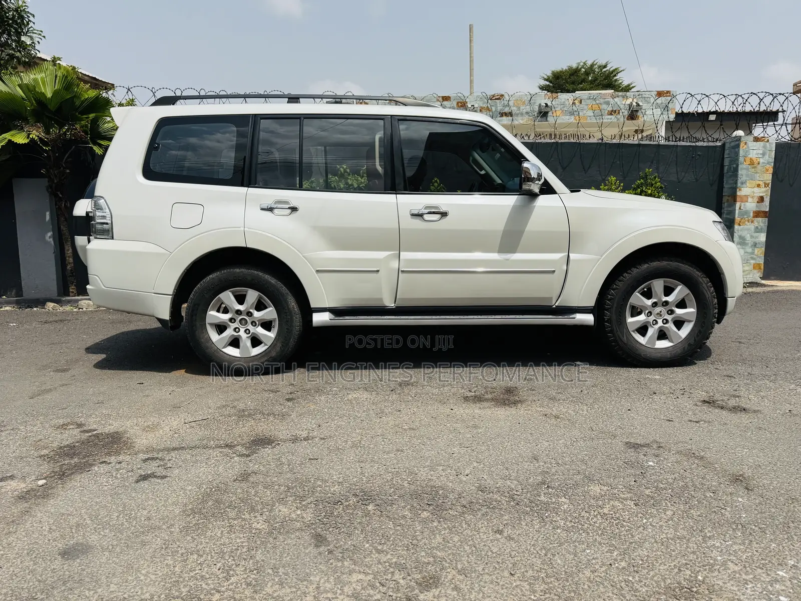 Mitsubishi Pajero 2020 White