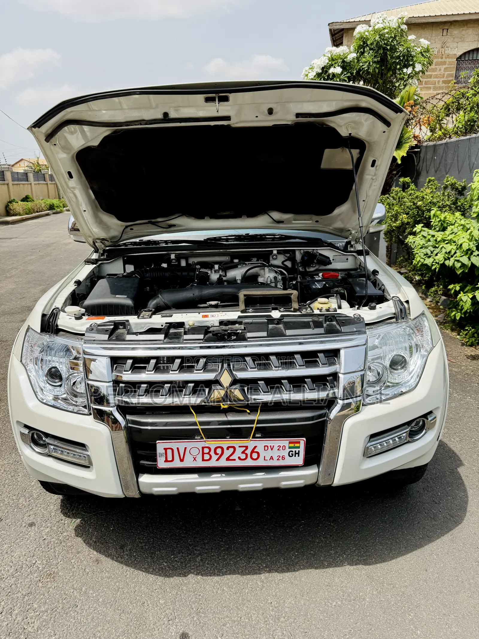 Mitsubishi Pajero 2020 White
