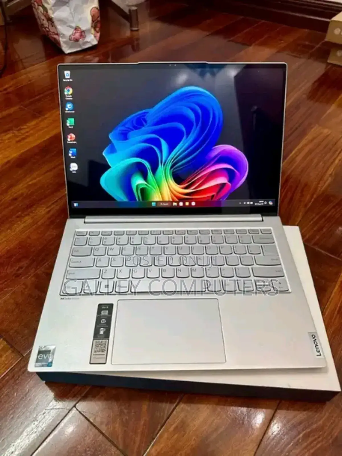 New Laptop Lenovo G70 16GB Intel Core i7 SSHD (Hybrid) 1T