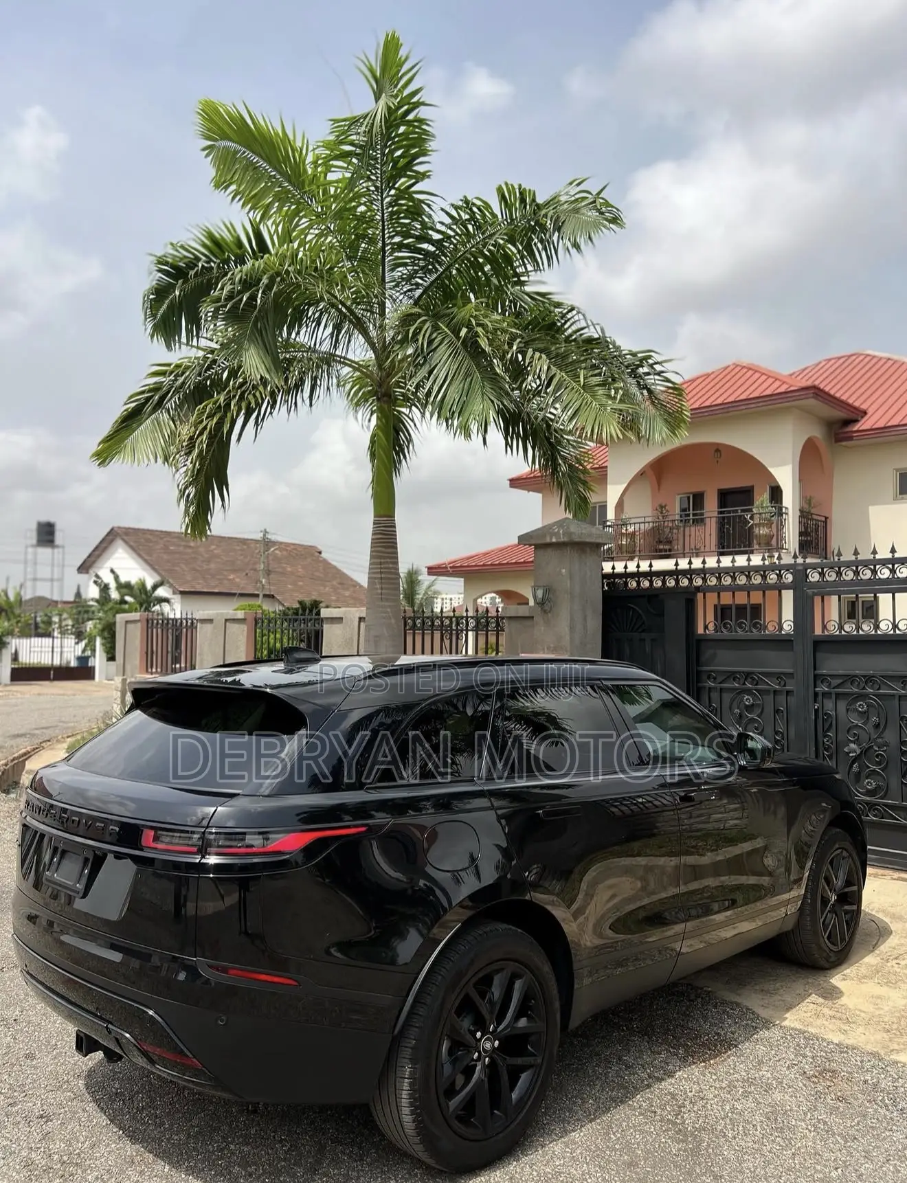 Land Rover Range Rover Velar S 2024 Black