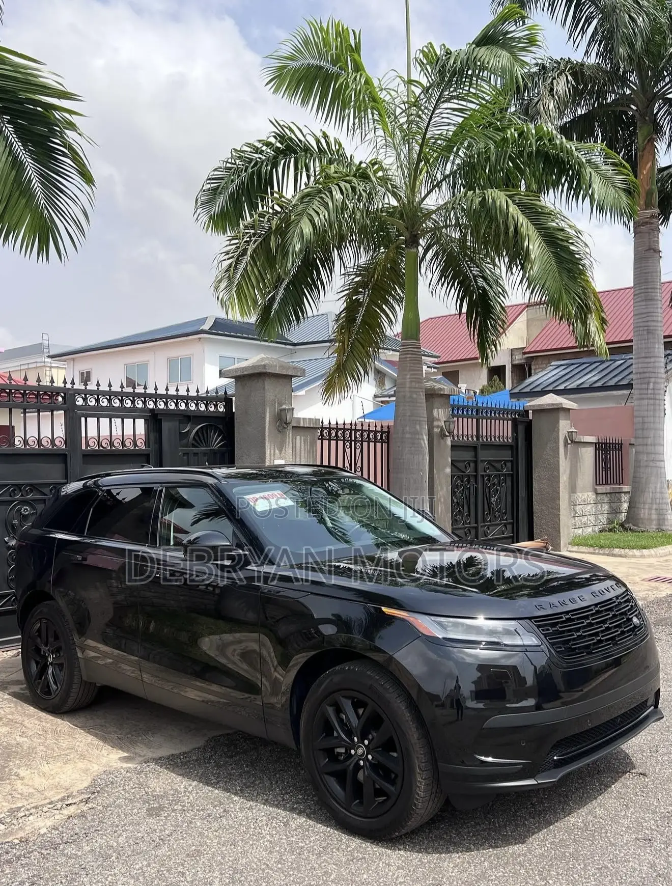 Land Rover Range Rover Velar S 2024 Black